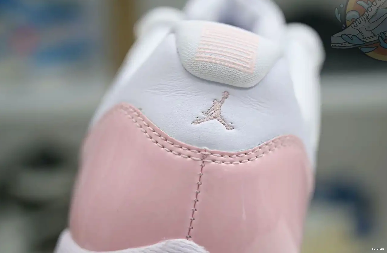 Jordan Air 11 WMNS Low Jordan 0616